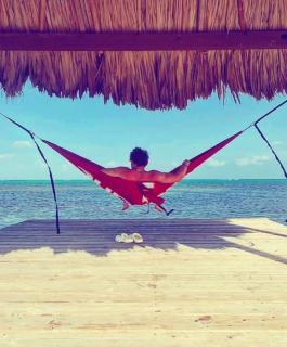 Holiday Time Le Reve Beach House & Casita - 3