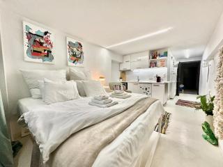 Le Petit II Apartment - 5