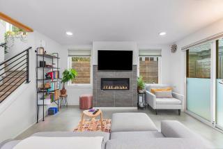 Ember & Glow Loft Retreat - Seattle - 0
