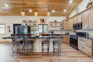 Bear Butte Hideaway - Deadwood - 1