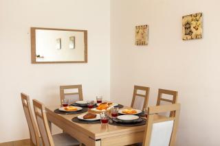 A05 - Luxury 1 Bed Fully Equipped with Pool - Lagos - 1