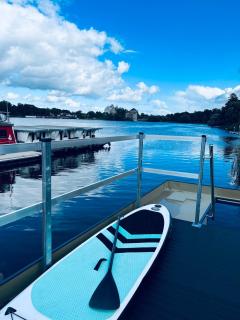 Waterview - Schwimmendes Ferienhaus auf dem Wasser mit Blick zur Havel, inkl Motorboot zur Nutzung - Fürstenberg-Havel - 7