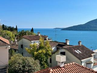 Casa M- 1-Bedroom Penthouse Apartment Seaview - Brand New - Herceg-Novi - 8
