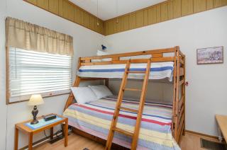 Petersons Apt A by Bryant Real Estate - Kure Beach - 1