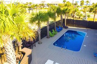 Palm Palace by Gulf Coast Getaways - 3