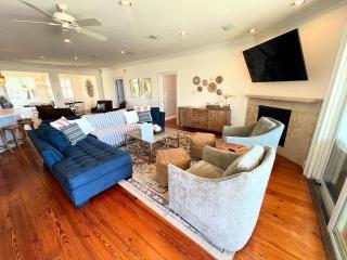 The Sunshine Gulfside by Gulf Coast Getaways - Pensacola Beach - 1