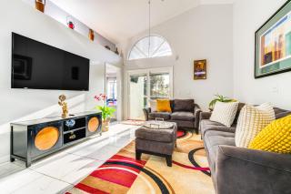 Private Pool and Yard Family Getaway in Davenport - 8