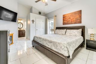 Private Pool and Yard Family Getaway in Davenport - 1