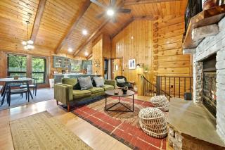The Owl's Nest - 4BR Cabin with Hot Tub and Arcade - Sevierville - 8