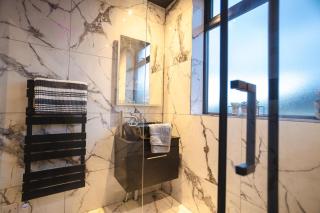 Copper Bath House with Hot Tub and wow factor - Warmley - 4