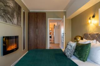 Views of Palace of the Parliament 3BR Safari Design - 2