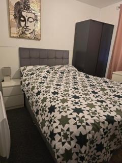 Furnished double room - Rowley Regis - 7