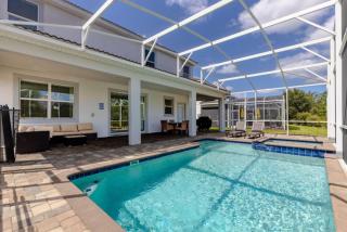 9BR Casita and Castle Retreat w Pool - Davenport - 7