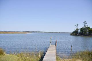 3BR Waterfront Home Fishing Boating Views - Sealevel - 9