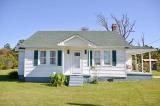 3BR Quiet Cottage Private Dock Fishing - - 0