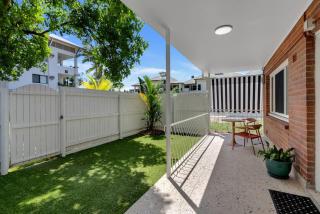 Tropicana Boutique Hotel - 1 - Cairns North - 2