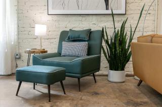 Modern Loft-Style Retreat Near Blenko Glass in Milton, WV - 7