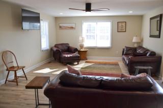 4BR Historic Home Private Dock Fishing - - 9