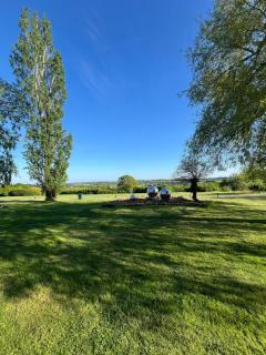 Hilltop Views - Bailey suite - - 7