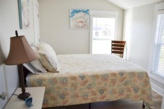 4BR Soundfront cottage Private Dock Fishing - - 5