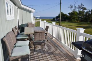 4BR Soundfront cottage Private Dock Fishing - - 4