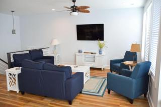 4BR Spacious Home Beach Access Free Parking - Atlantic Beach - 2