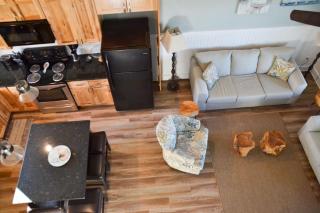 Cozy 3BR Cottage Fishing Private Dock Boating - - 6