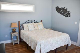 Unique 3BR Home with great views Beach Access - Atlantic Beach - 8
