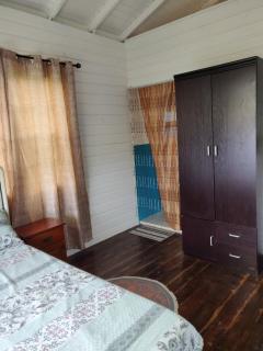 Dream Cabin Studio Apartment - - 3