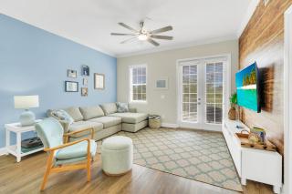 Perfect Reunion Condo Retreat - 5