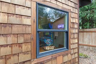Stay Portland - Alpine Retreat Hot Tub, Fire Pit & Game Room - Rhododendron - 2