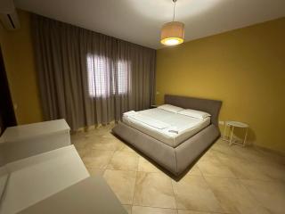 Beachfront Villa with Private Pool by Monika Experiences - Golem - 2