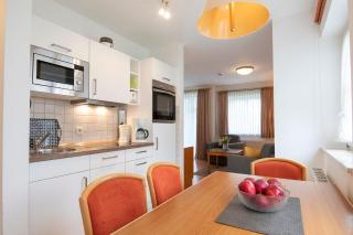 Ferienwohnung Ostseebutt mit Terrasse im Kaiserhof 2 - Kellenhusen - 1