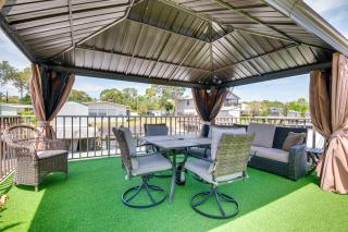 Boat Dock and Slip Riverfront Apt in Edgewater - Edgewater - 0