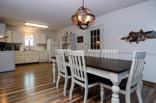 Sunny Vacations Cottage by Bryant Real Estate - Kure Beach - 2