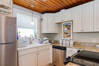 Cote de Kure Cottage by Bryant Real Estate - Kure Beach - 6