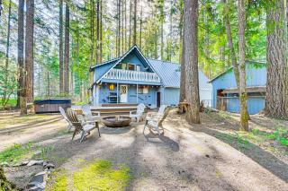 Game Room and Fire Pit Family Cabin in Packwood! - Packwood - 0