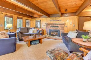 Game Room and Fire Pit Family Cabin in Packwood! - Packwood - 9