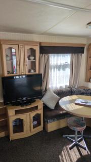 104-2 coral beach 6 berth 4 ADULTS MAX LEAD PERSON MUST BE OVER 30 - Ingoldmells - 5
