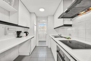 LetsMarbella - Grand 3BR Corner APT - Marina Banus - Marbella - 4