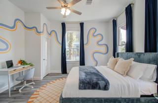 Entire House 10 min from Downtown with Fire Pit and Outdoor Theater - 6