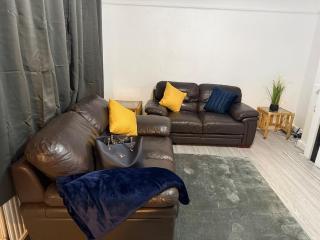 Cozy 3 Bed House - with Free Parking & WiFi - Mánchester - 5