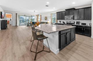 Spacious 7Bd Next to Clubhouse at Solara Resort - 1