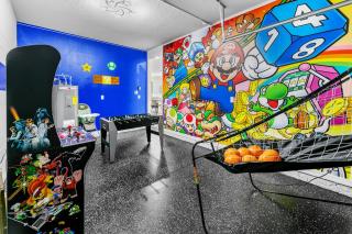 Spacious 7Bd Next to Clubhouse at Solara Resort - 9