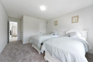 Entire 4BR Detached Home 15 Mins from the Falls, in Thorold, Perfect for 10 guests - Thorold - 8