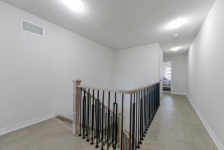 Entire 4BR Detached Home 15 Mins from the Falls, in Thorold, Perfect for 10 guests - Thorold - 2
