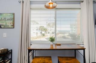 Heath Retreat by Bryant Real Estate - Carolina Beach - 4