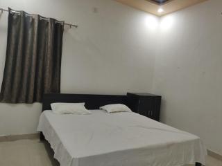 SadaShiv Guest House - Vrindāvan - 0