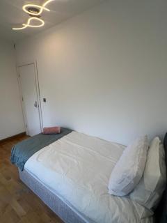 Good Priced Single Rooms in Northolt - Northolt - 0
