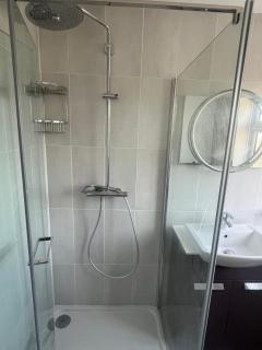 Good Priced Single Rooms in Northolt - Northolt - 5